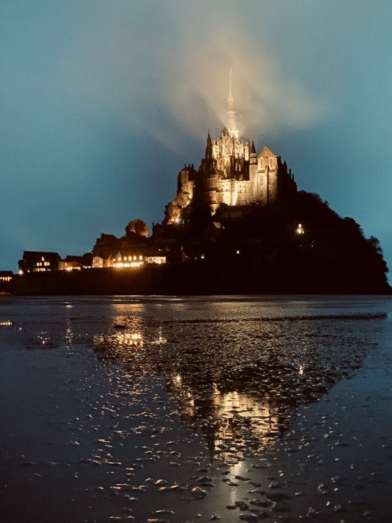 nuit mont saint michel